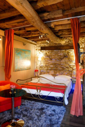 Antique Luxury Groundfloor Suite